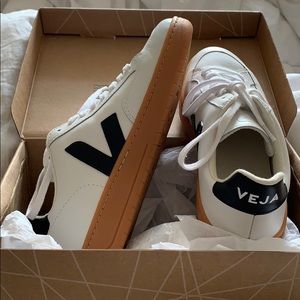 COPY - NWOT Veja V12 Leather Sneakers White/Black…